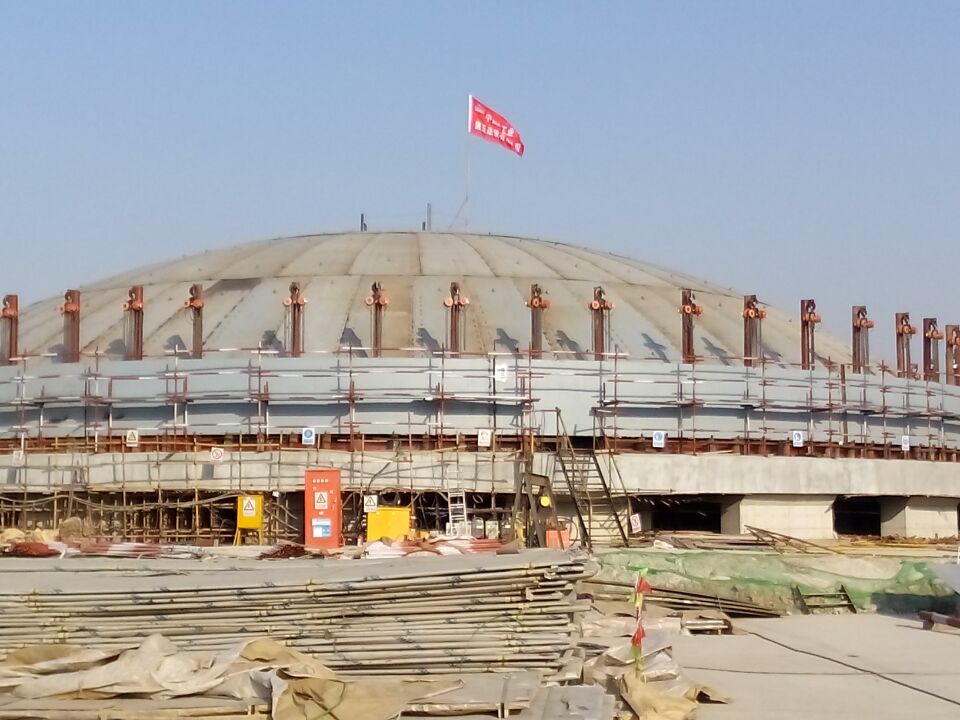 群吊电动葫芦焊罐案例